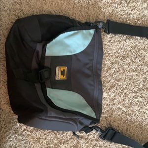 Mountain smith purses/satchel
